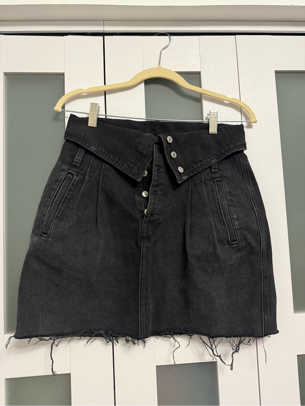 Re/Done Black Fold-Over Button Front Denim Mini Skirt